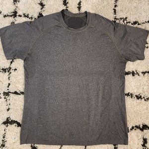 Lululemon Shirt Mens XL Gray Athletic Training Workout Eat Drink Sweat Repeat